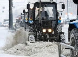 Московских трактористов поймали на имитации уборки улиц