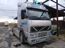 Тягач VOLVO FH-12 - фото 1